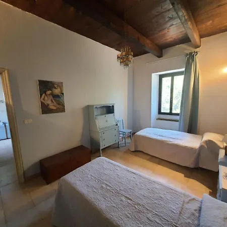 Tenuta Fontana Di Pietra *