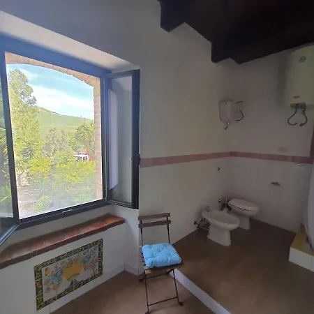 בית הארחה Tenuta Fontana Di Pietra *