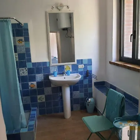 Tenuta Fontana Di Pietra בית הארחה Contrada Gurisa